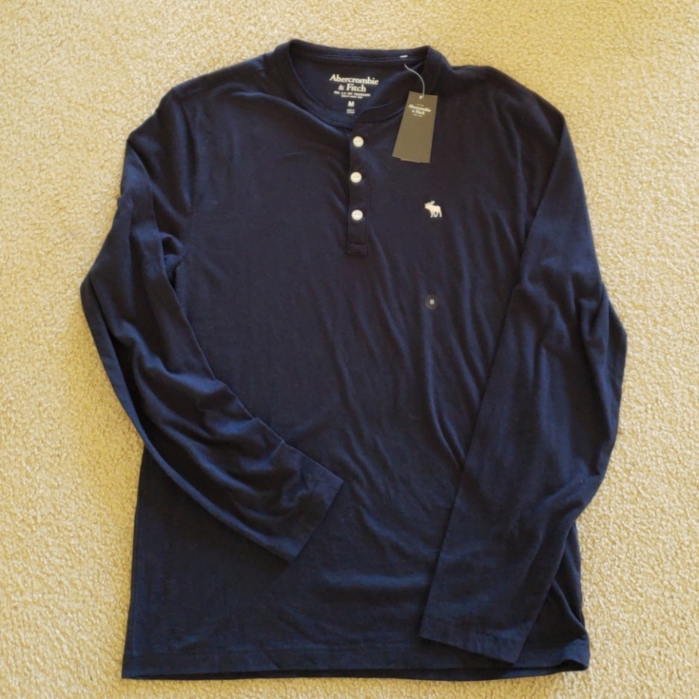 Abercrombie and Fitch navy Henley Mens Medium